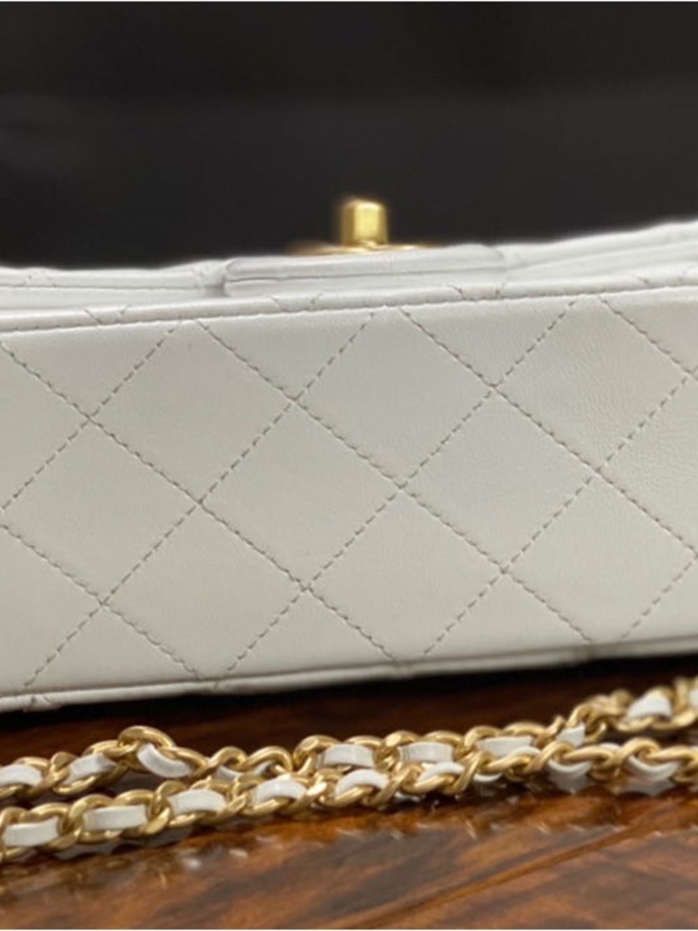 CHANEL White Quilted Lambskin Crossbody with Gold Hardware - Picture 5 of 8
